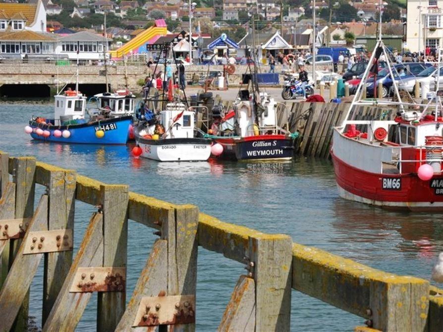 Vila The Boardwalk West Bay Exteriér fotografie